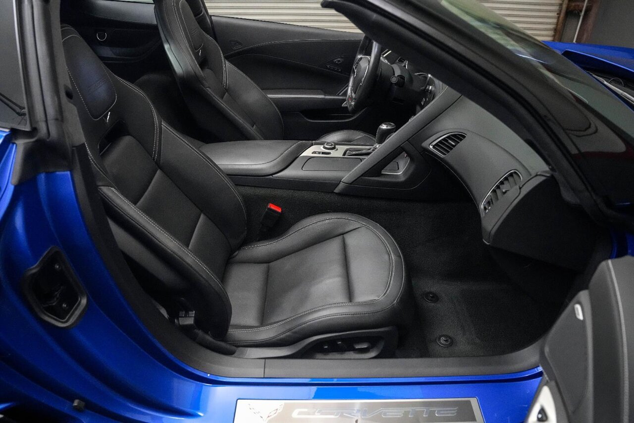 2016 Chevrolet Corvette Z06  Z07 Performance Package / Entire Car has PPF - Photo 30 - Victorville, CA 92392