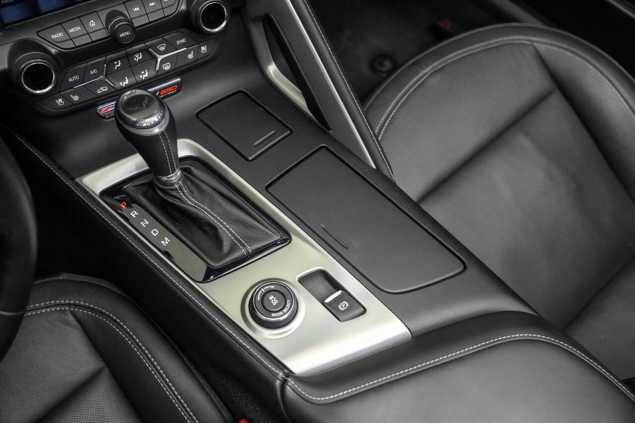 2016 Chevrolet Corvette Z06  Z07 Performance Package / Entire Car has PPF - Photo 25 - Victorville, CA 92392