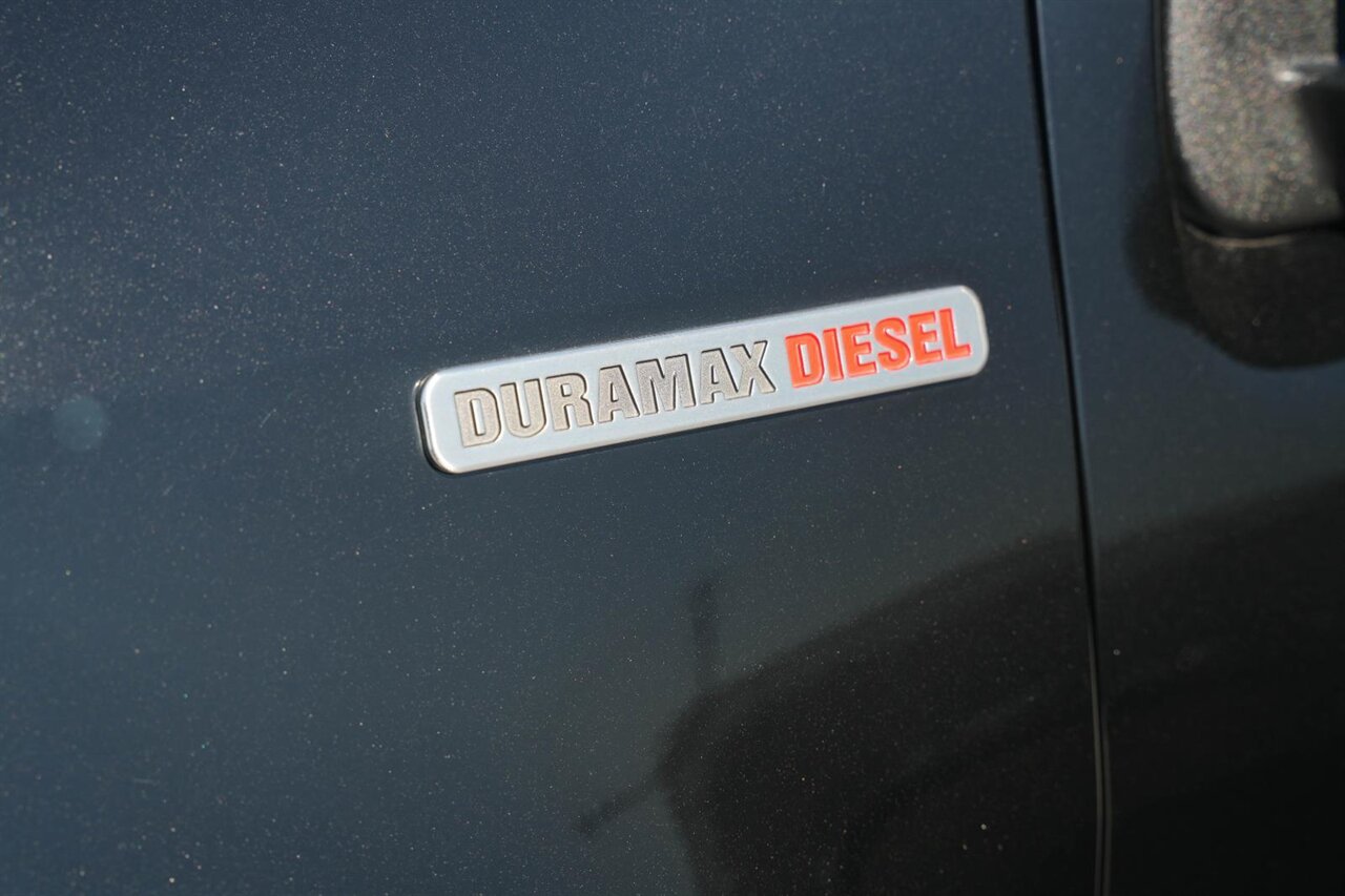 2017 Chevrolet Colorado Z71   - Photo 9 - Victorville, CA 92392