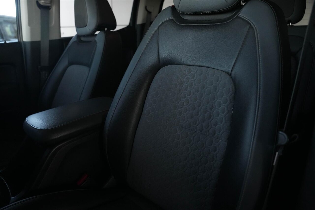 2017 Chevrolet Colorado Z71   - Photo 21 - Victorville, CA 92392