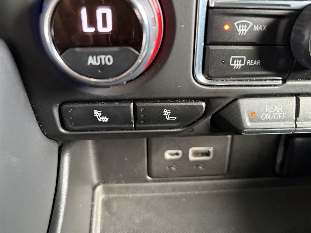 2022 Chevrolet Tahoe LT - Photo 20 - Victorville, CA 92392