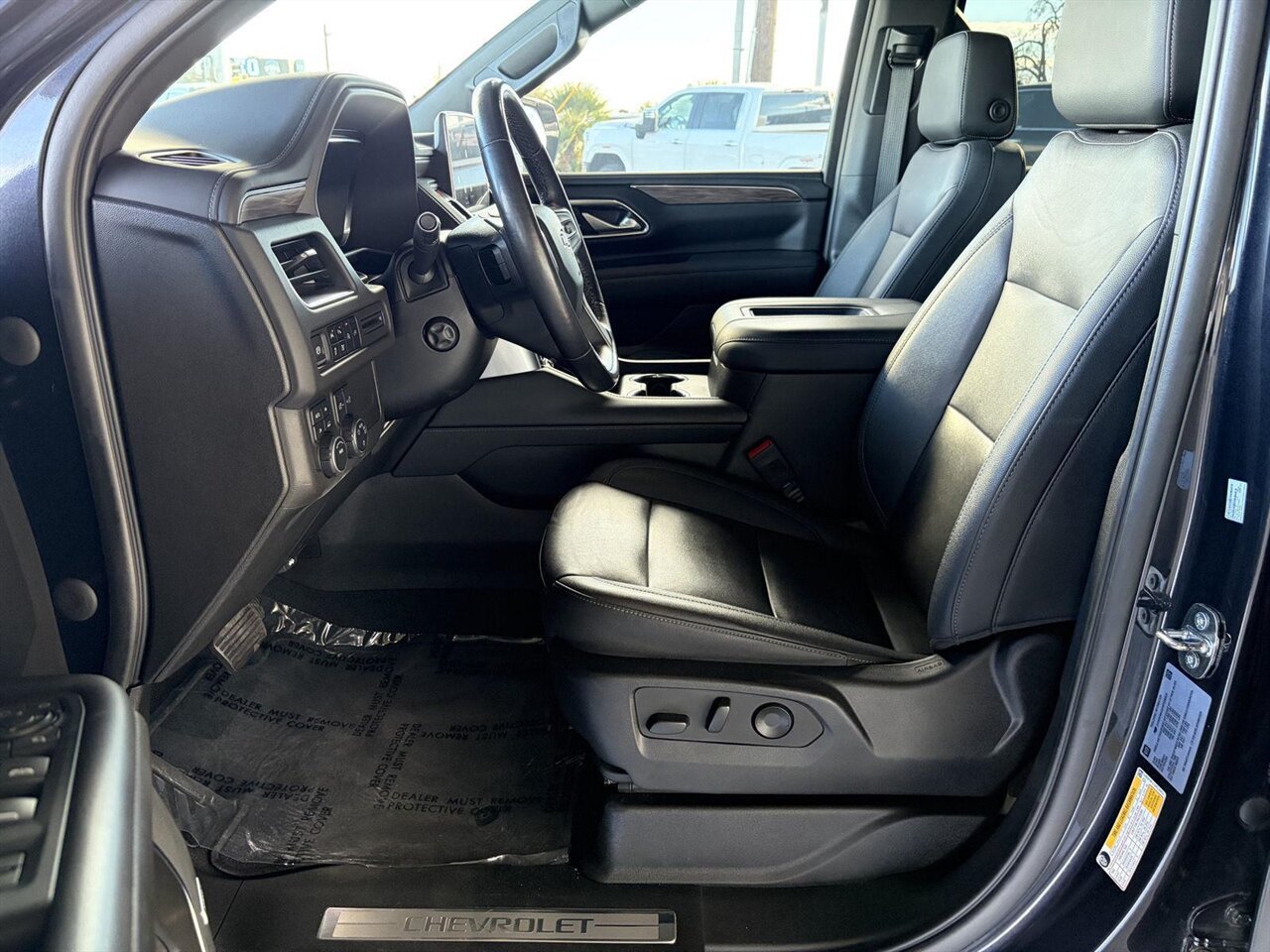 2022 Chevrolet Tahoe LT - Photo 2 - Victorville, CA 92392