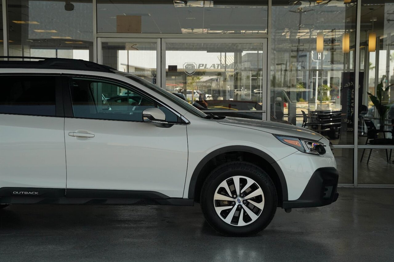 2020 Subaru Outback Premium   - Photo 13 - Victorville, CA 92392