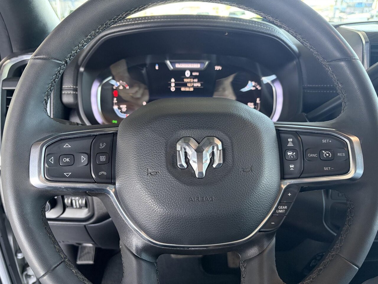 2026 RAM 2500 Laramie Level Kit - Method Wheels - Nitto Tires - Photo 21 - Victorville, CA 92392