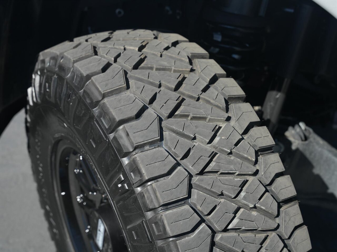 2026 RAM 2500 Laramie Level Kit - Method Wheels - Nitto Tires - Photo 7 - Victorville, CA 92392