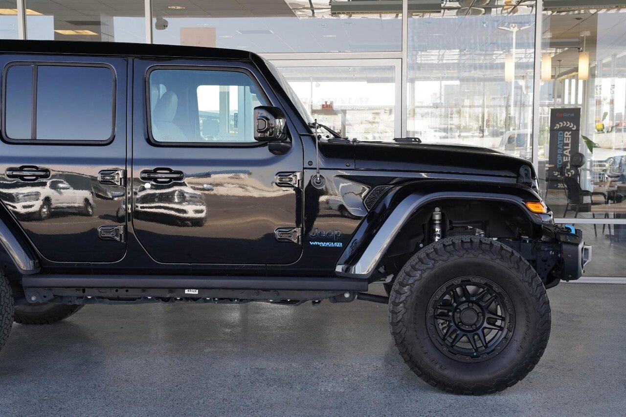 2021 Jeep Wrangler Unlimited Sahara High Altitude 4xe   - Photo 12 - Victorville, CA 92392