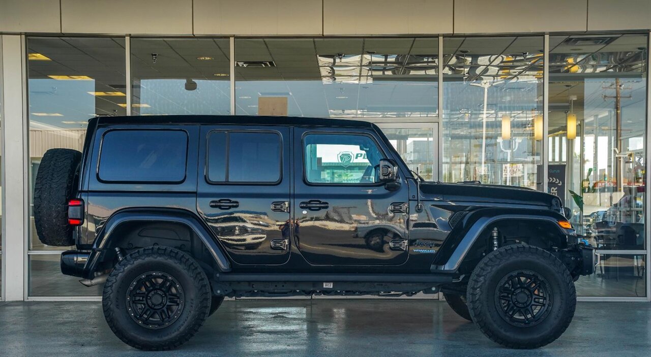 2021 Jeep Wrangler Unlimited Sahara High Altitude 4xe   - Photo 11 - Victorville, CA 92392