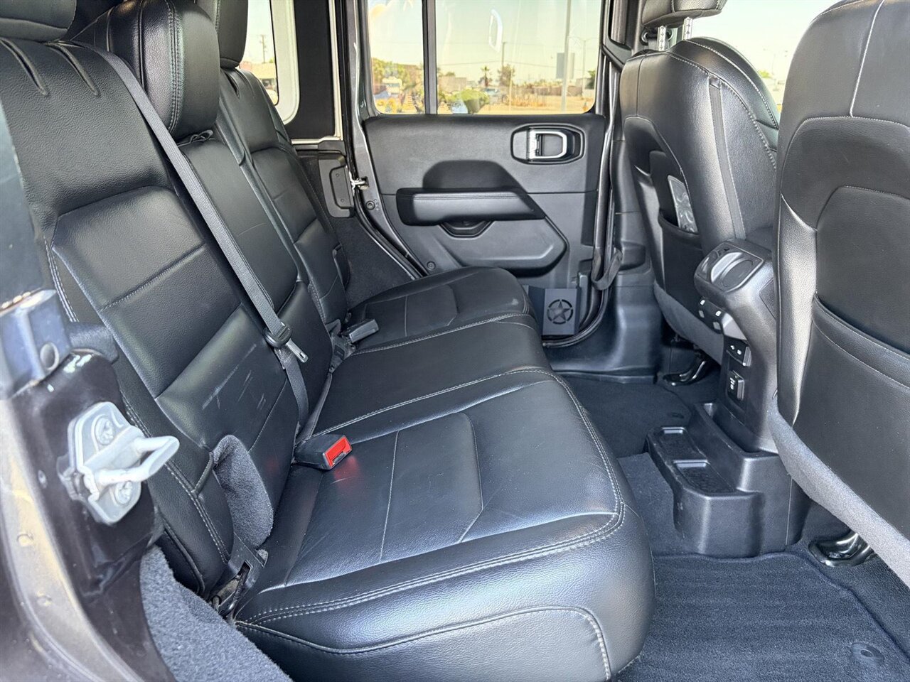 2020 Jeep Wrangler Unlimited Sahara - Photo 28 - Victorville, CA 92392