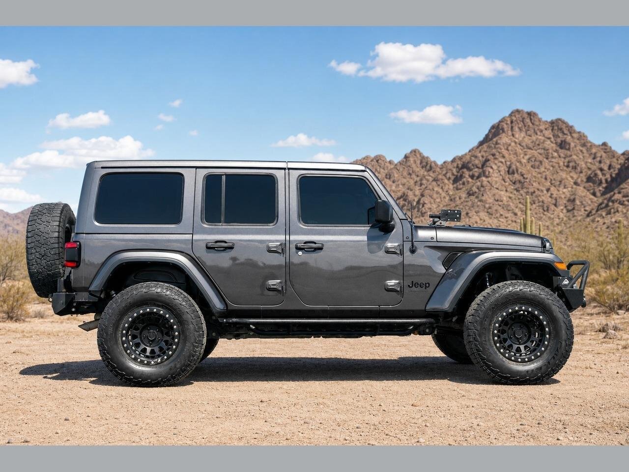 2020 Jeep Wrangler Unlimited Sahara - Photo 5 - Victorville, CA 92392