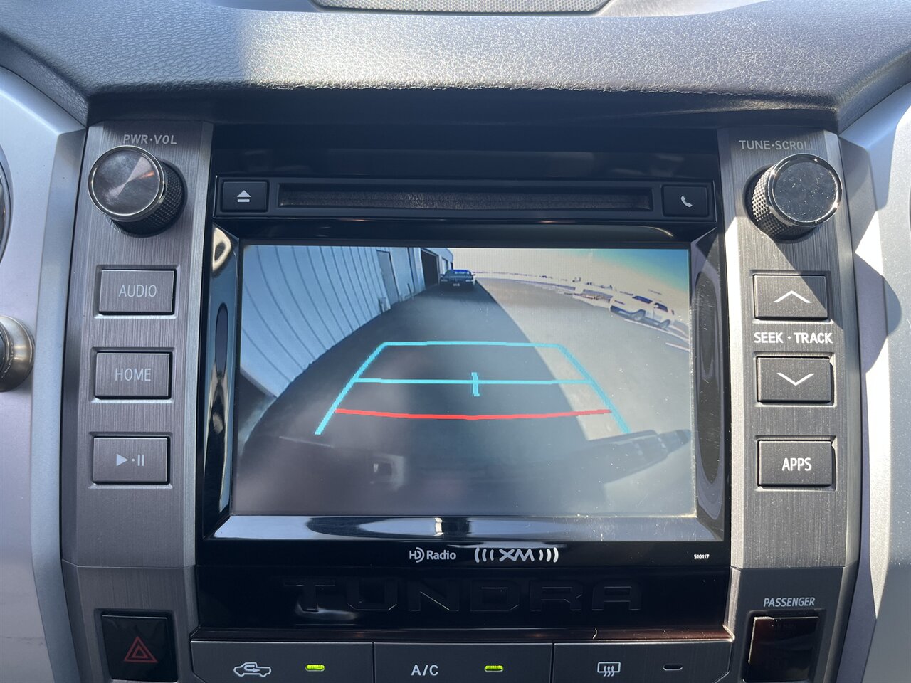 2017 Toyota Tundra SR5   - Photo 15 - Victorville, CA 92392