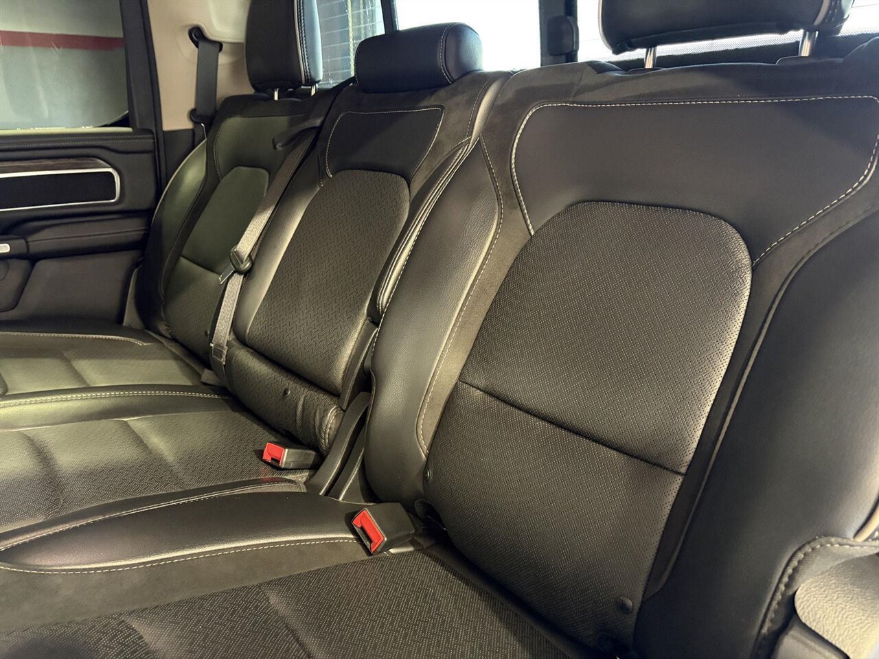 2019 RAM 1500 Laramie   - Photo 22 - Victorville, CA 92392