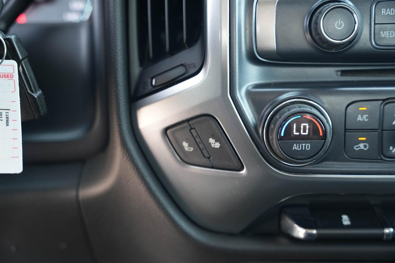 2017 Chevrolet Silverado 1500 LT - Photo 16 - Victorville, CA 92392