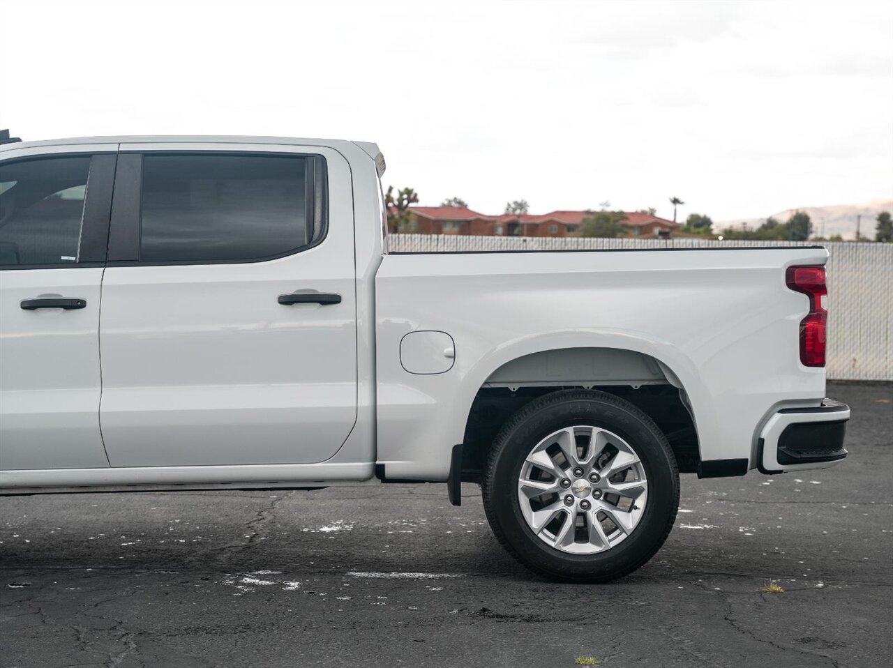 2023 Chevrolet Silverado 1500 Custom   - Photo 6 - Victorville, CA 92392