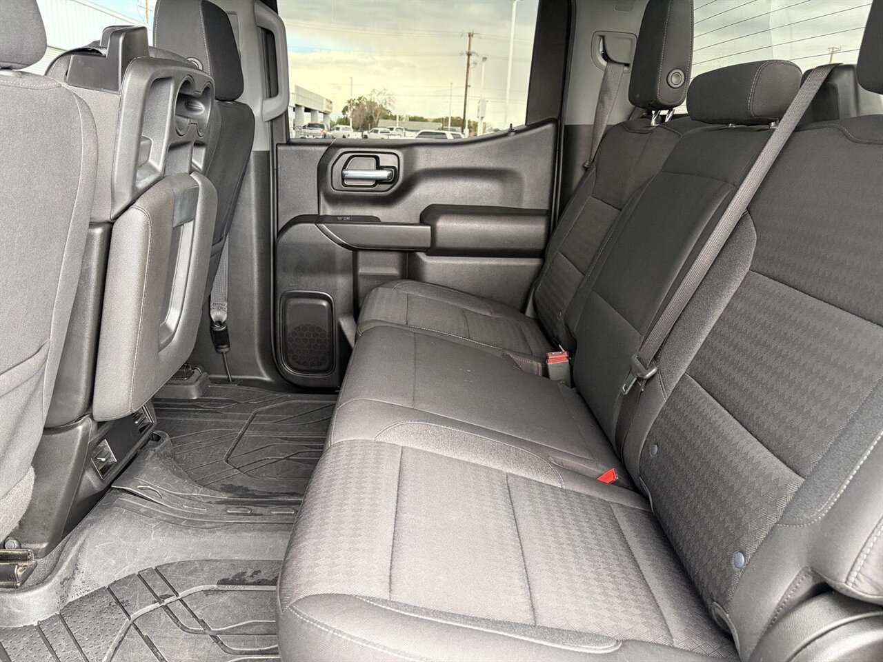 2023 Chevrolet Silverado 1500 Custom   - Photo 16 - Victorville, CA 92392