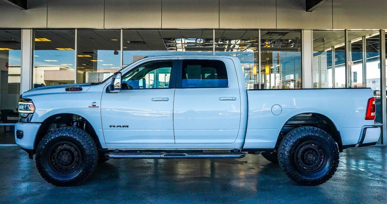 2024 RAM 2500 Laramie   - Photo 15 - Victorville, CA 92392