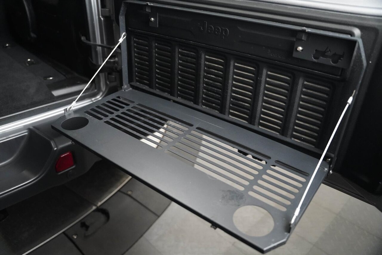 2019 Jeep Wrangler Unlimited Rubicon - Photo 19 - Victorville, CA 92392