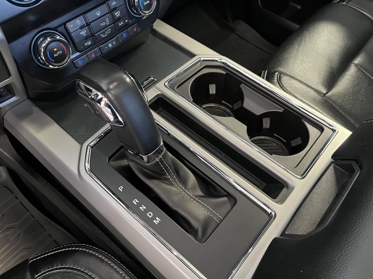 2019 Ford F-150 Lariat - Photo 24 - Victorville, CA 92392