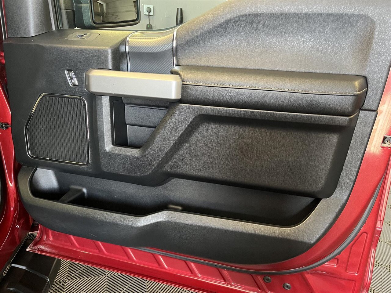 2019 Ford F-150 Lariat   - Photo 37 - Victorville, CA 92392