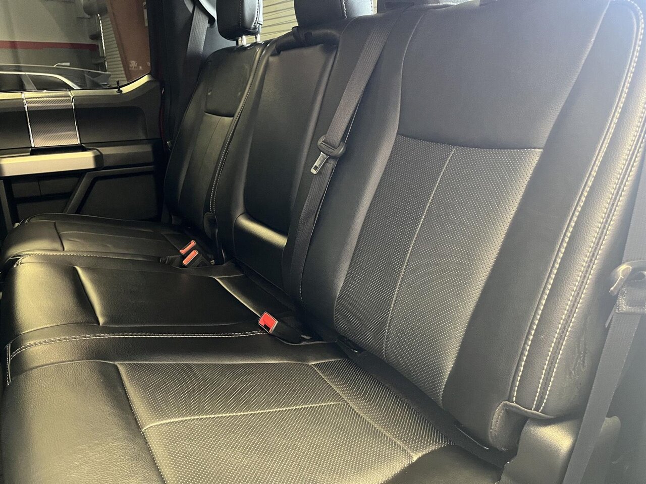 2019 Ford F-150 Lariat   - Photo 29 - Victorville, CA 92392