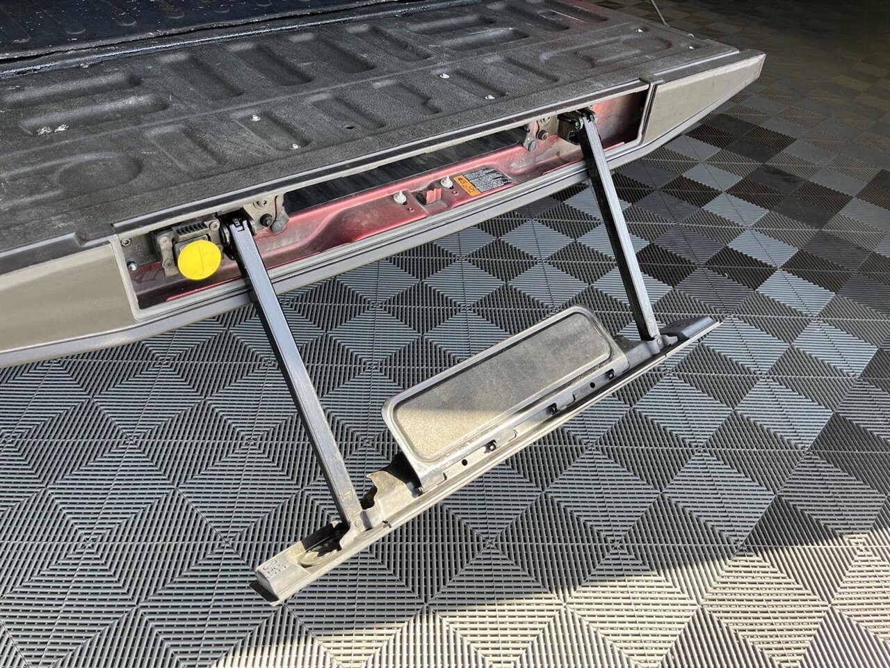 2019 Ford F-150 Lariat - Photo 17 - Victorville, CA 92392