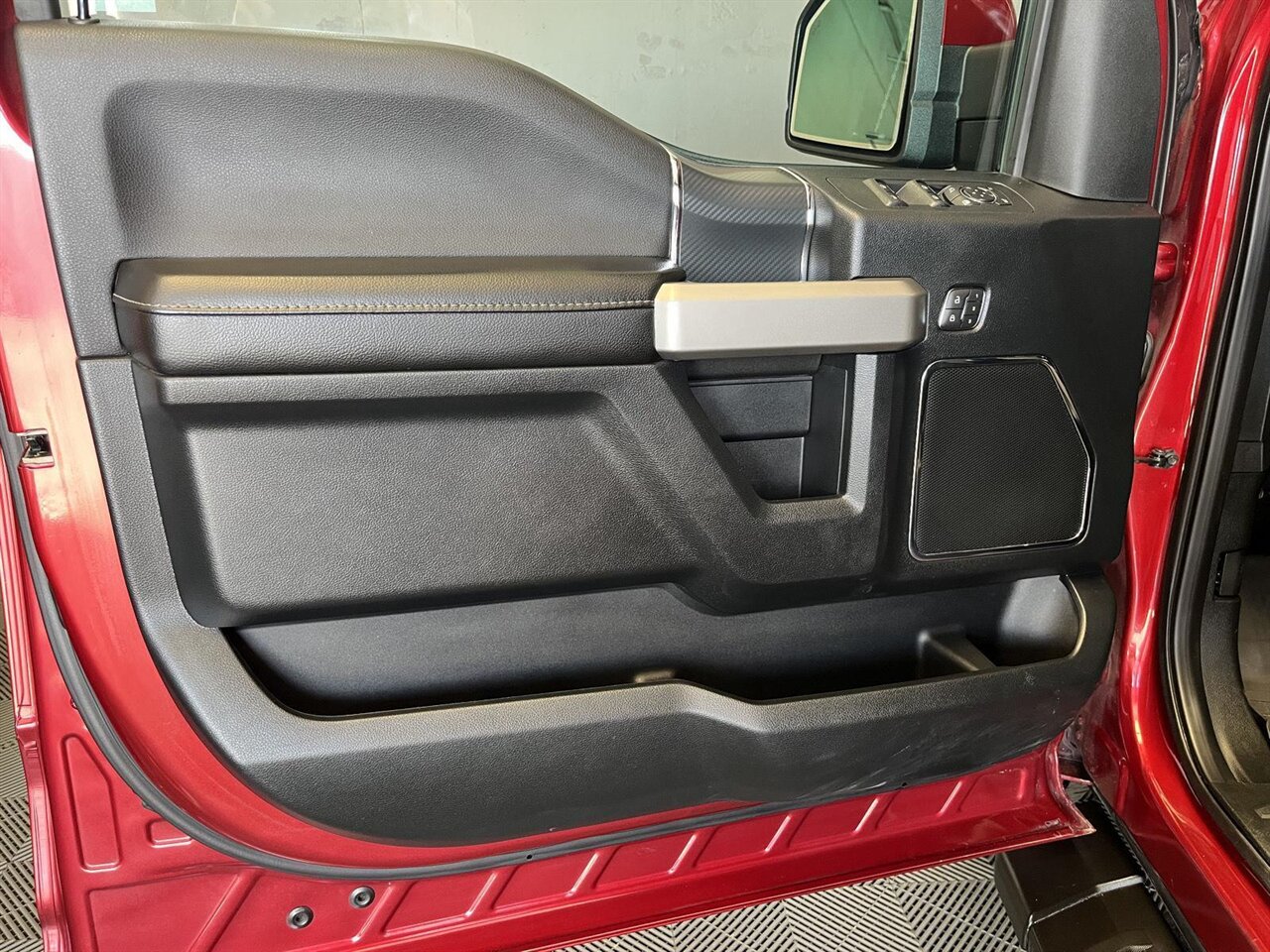 2019 Ford F-150 Lariat - Photo 19 - Victorville, CA 92392