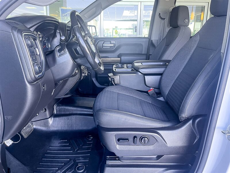 2020 Chevrolet Silverado 1500 LT  Level Kit on Methods