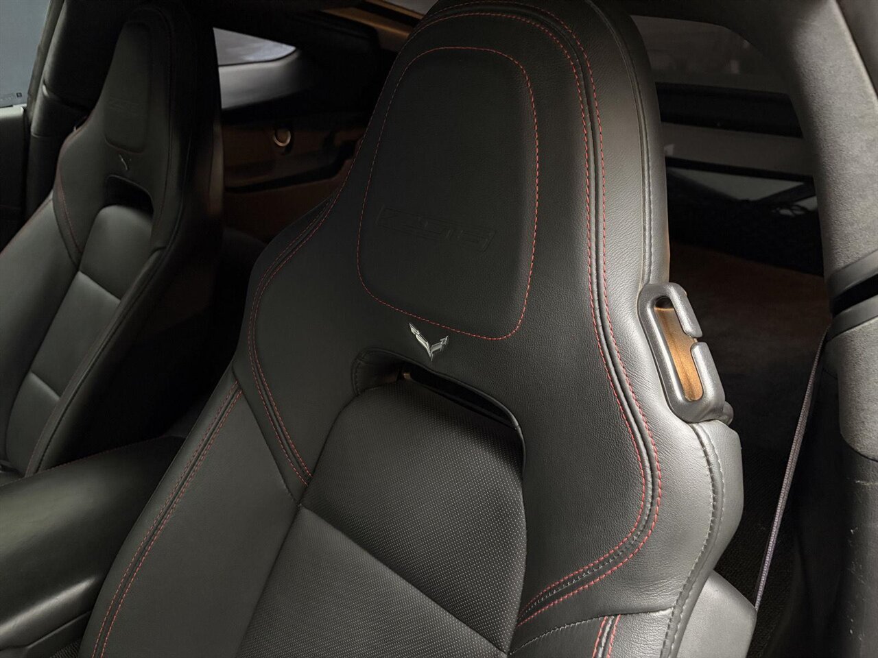 2016 Chevrolet Corvette Z06 Z07 Performance Package / AWE Performance Exhaust System - Photo 28 - Victorville, CA 92392