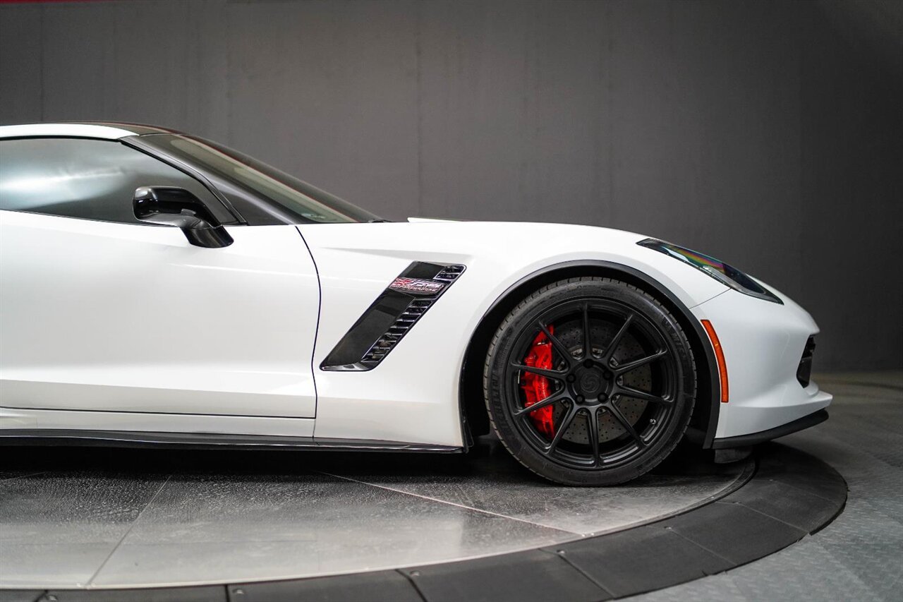 2016 Chevrolet Corvette Z06 Z07 Performance Package / AWE Performance Exhaust System - Photo 4 - Victorville, CA 92392