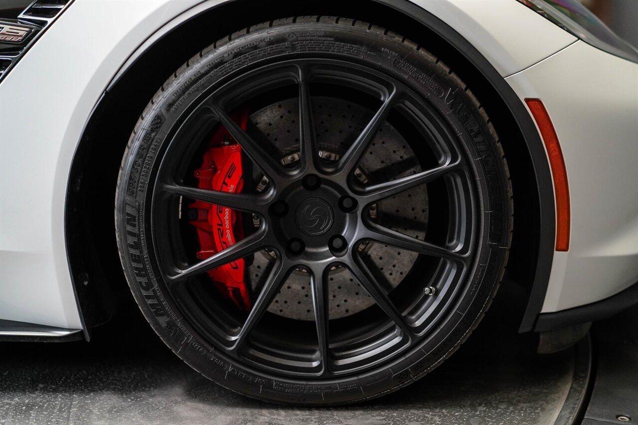 2016 Chevrolet Corvette Z06 Z07 Performance Package / AWE Performance Exhaust System - Photo 19 - Victorville, CA 92392