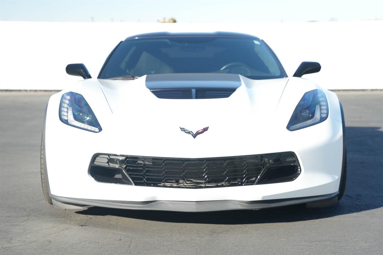 2016 Chevrolet Corvette Z06  Z07 Performance Package / AWE Performance Exhaust System - Photo 2 - Victorville, CA 92392