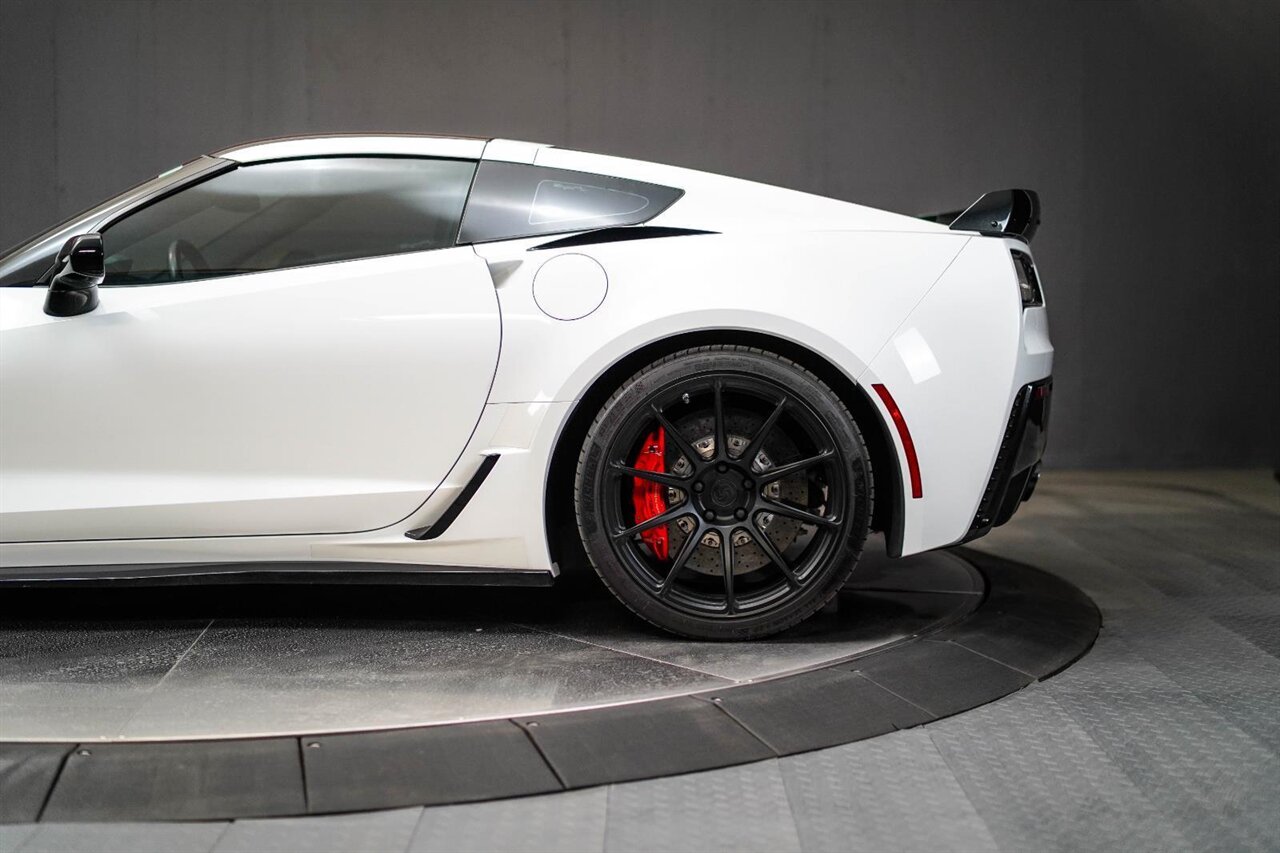2016 Chevrolet Corvette Z06 Z07 Performance Package / AWE Performance Exhaust System - Photo 13 - Victorville, CA 92392