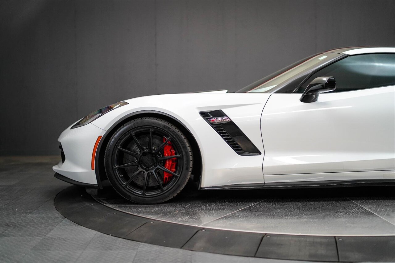 2016 Chevrolet Corvette Z06 Z07 Performance Package / AWE Performance Exhaust System - Photo 12 - Victorville, CA 92392