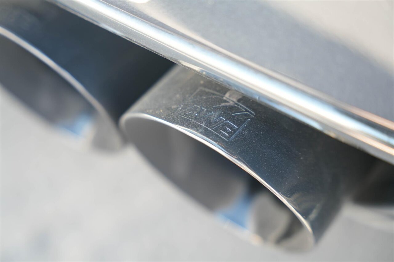 2016 Chevrolet Corvette Z06  Z07 Performance Package / AWE Performance Exhaust System - Photo 8 - Victorville, CA 92392