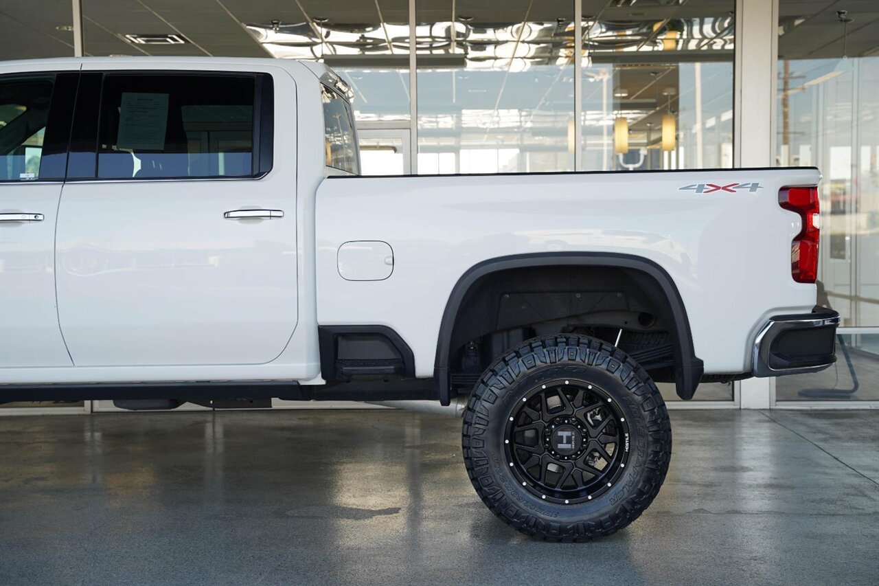 2023 Chevrolet Silverado 2500HD LTZ   - Photo 7 - Victorville, CA 92392