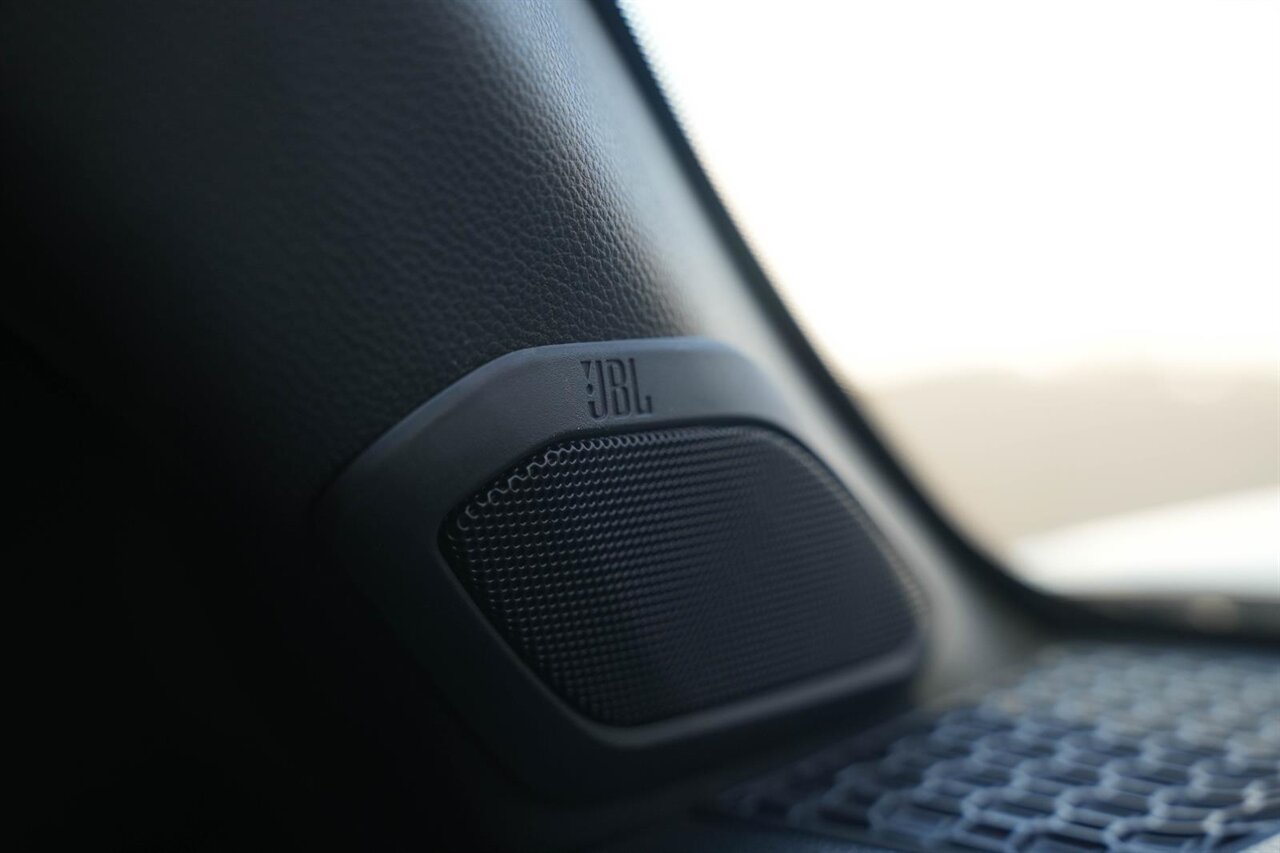 2025 Toyota Tacoma TRD Sport HV   - Photo 43 - Victorville, CA 92392