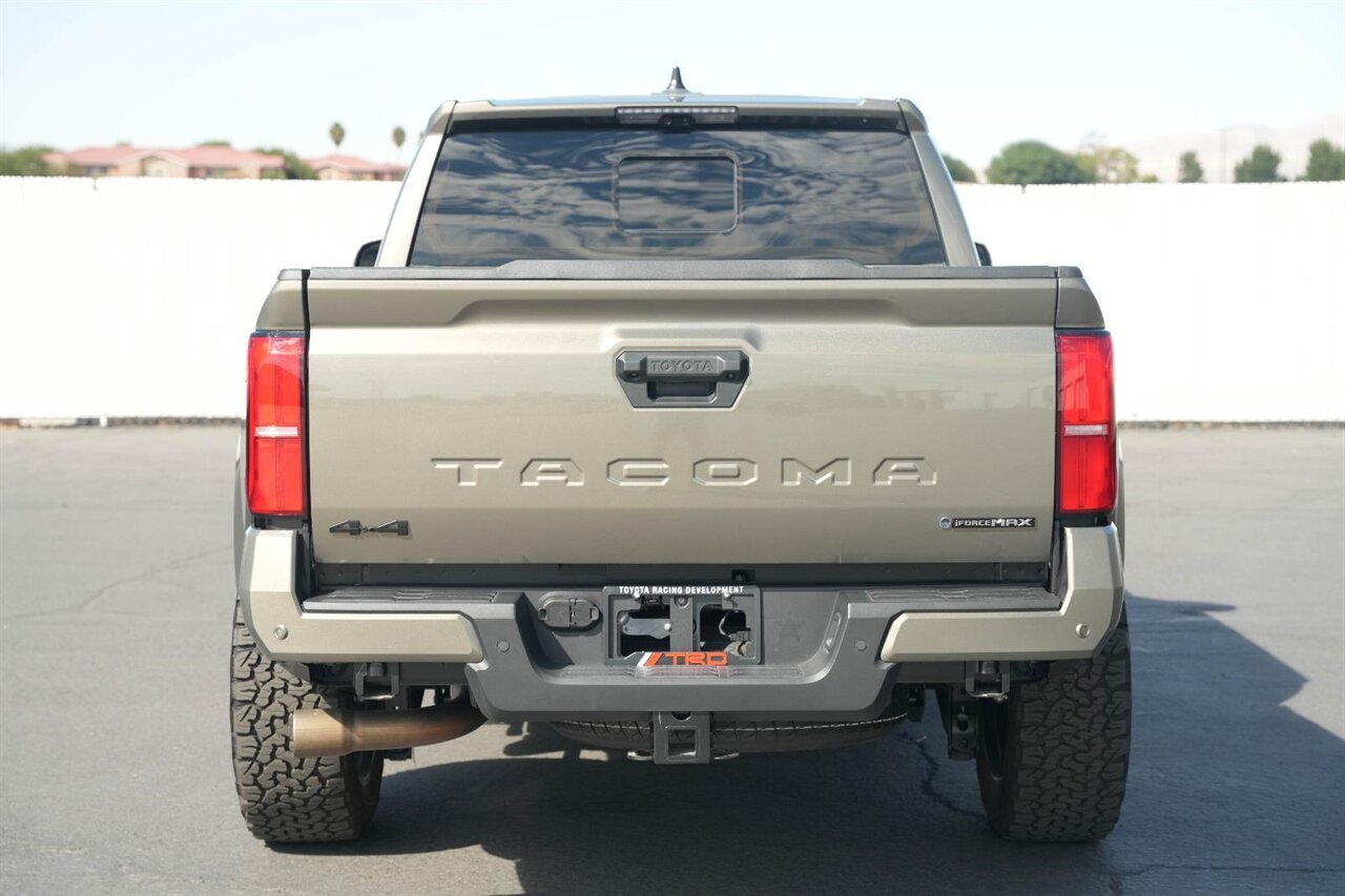 2025 Toyota Tacoma TRD Sport HV   - Photo 20 - Victorville, CA 92392