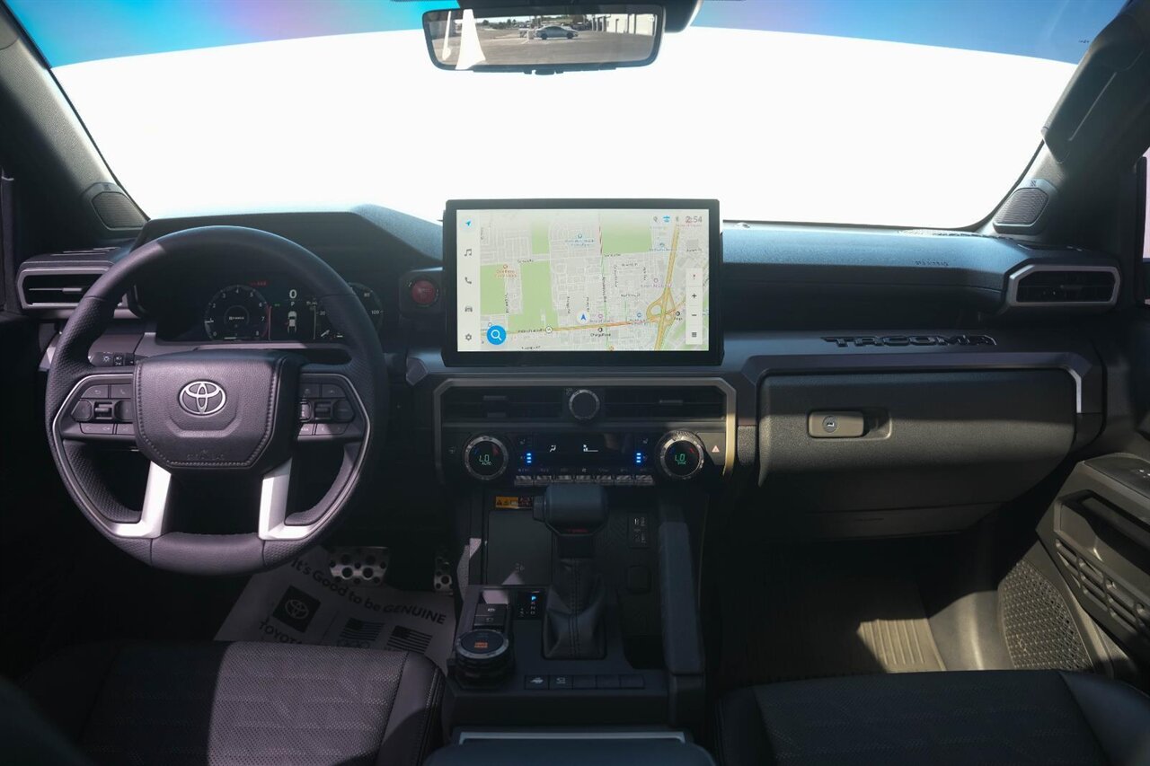 2025 Toyota Tacoma TRD Sport HV   - Photo 8 - Victorville, CA 92392