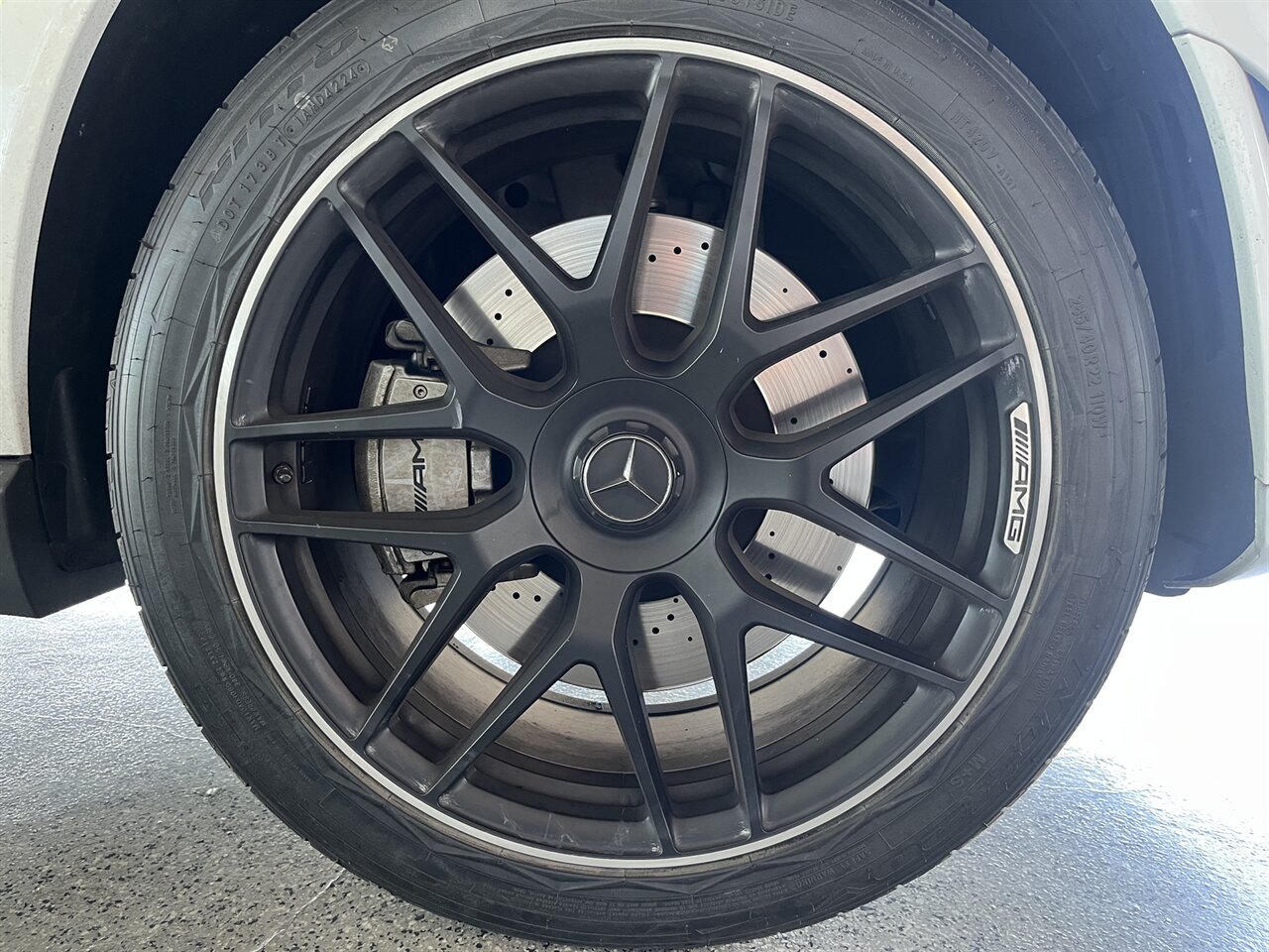 2022 Mercedes-Benz GLE AMG GLE 53 Just Serviced New Tires! - Photo 35 - Victorville, CA 92392
