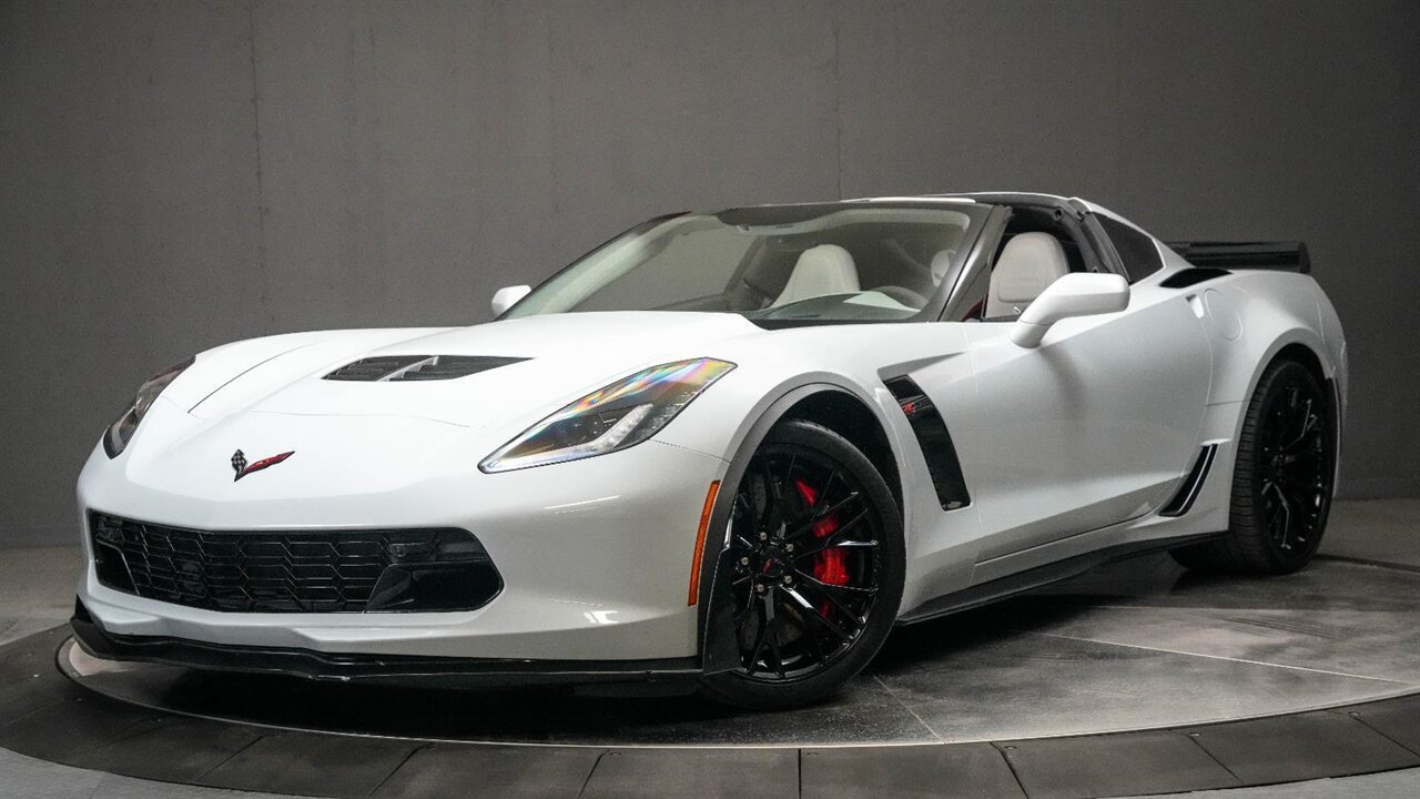 2019 Chevrolet Corvette Z06  Z07 Performance Package / Entire Car has PPF - Photo 4 - Victorville, CA 92392