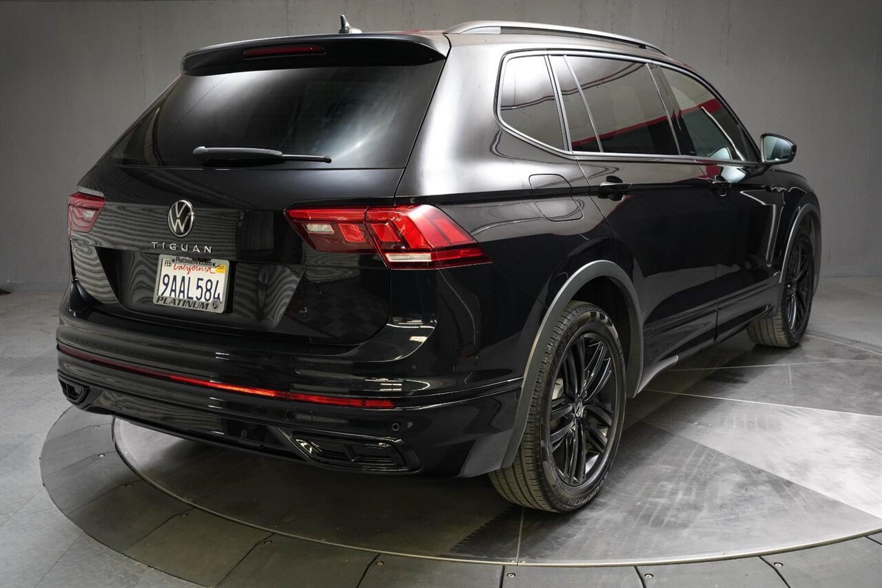 2022 Volkswagen Tiguan SE R-Line Black   - Photo 10 - Victorville, CA 92392