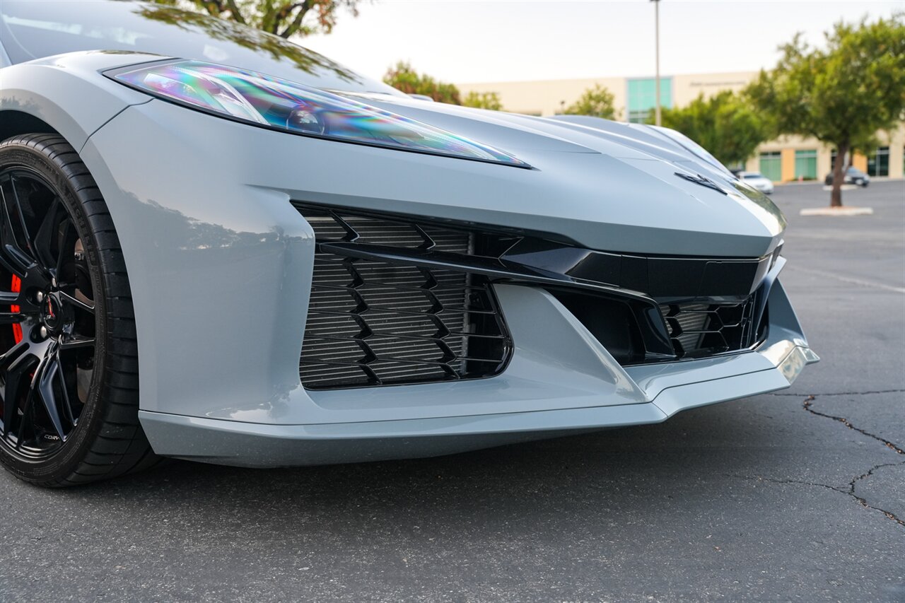 2025 Chevrolet Corvette Z06 | Only 3K Miles | One Owner CA Car | Clean Carfax | Full Factory Warranty - Photo 21 - Victorville, CA 92392