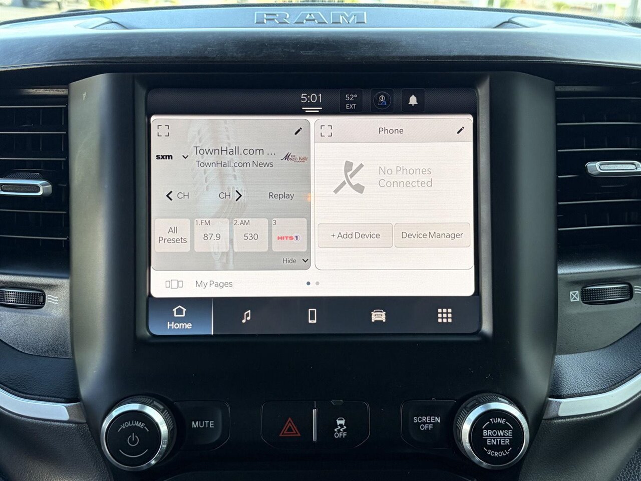 2024 RAM 2500 Big Horn   - Photo 15 - Victorville, CA 92392