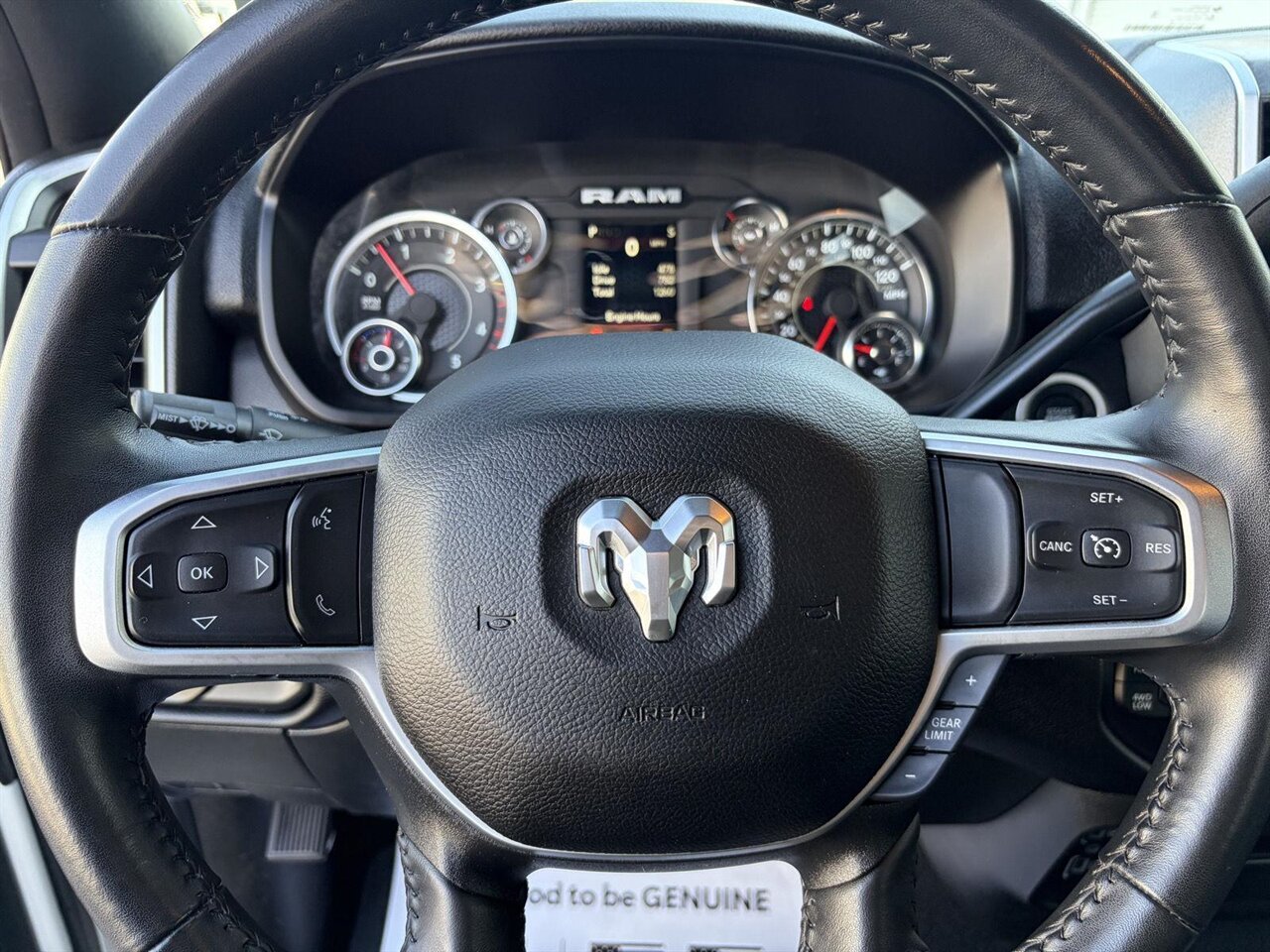 2024 RAM 2500 Big Horn   - Photo 12 - Victorville, CA 92392