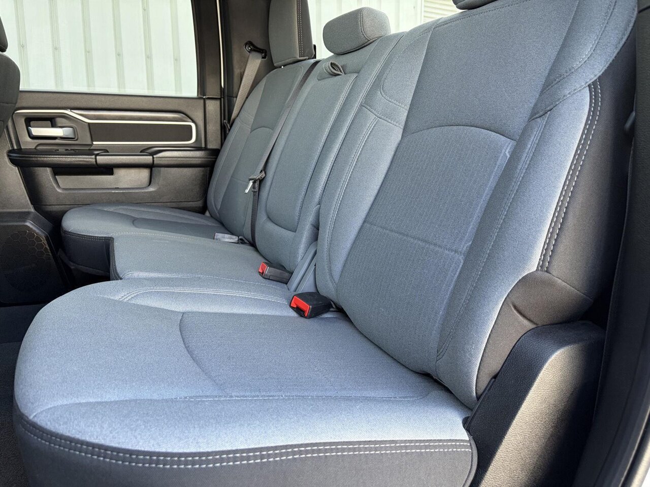 2024 RAM 2500 Big Horn   - Photo 18 - Victorville, CA 92392