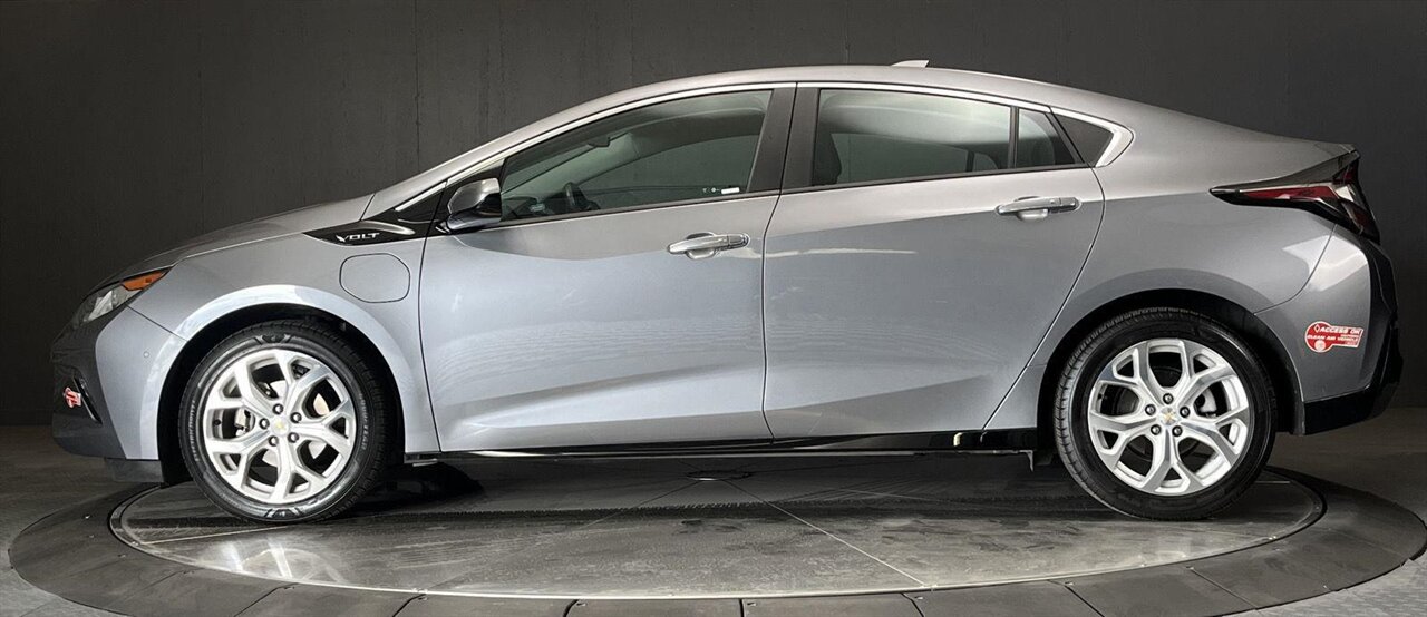 2018 Chevrolet Volt Premier - Photo 10 - Victorville, CA 92392