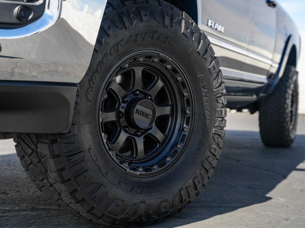 2019 RAM 2500 Limited   - Photo 3 - Victorville, CA 92392