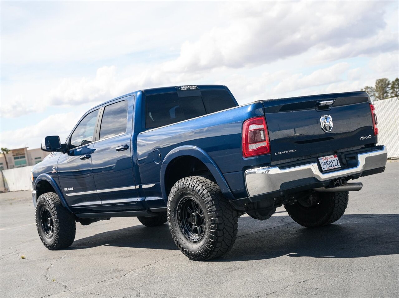 2019 RAM 2500 Limited   - Photo 11 - Victorville, CA 92392