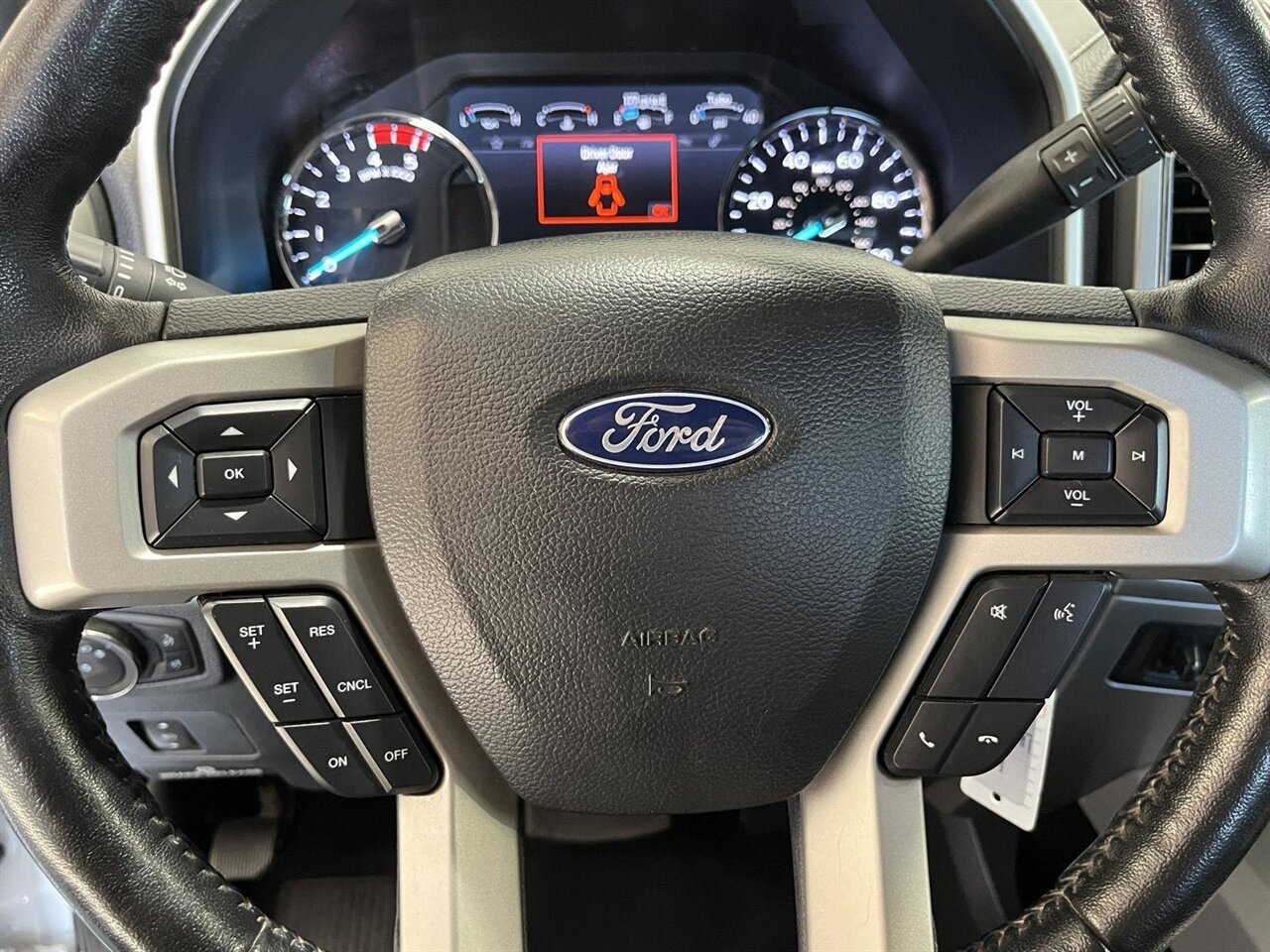 2022 Ford F-250 Super Duty Lariat   - Photo 17 - Victorville, CA 92392