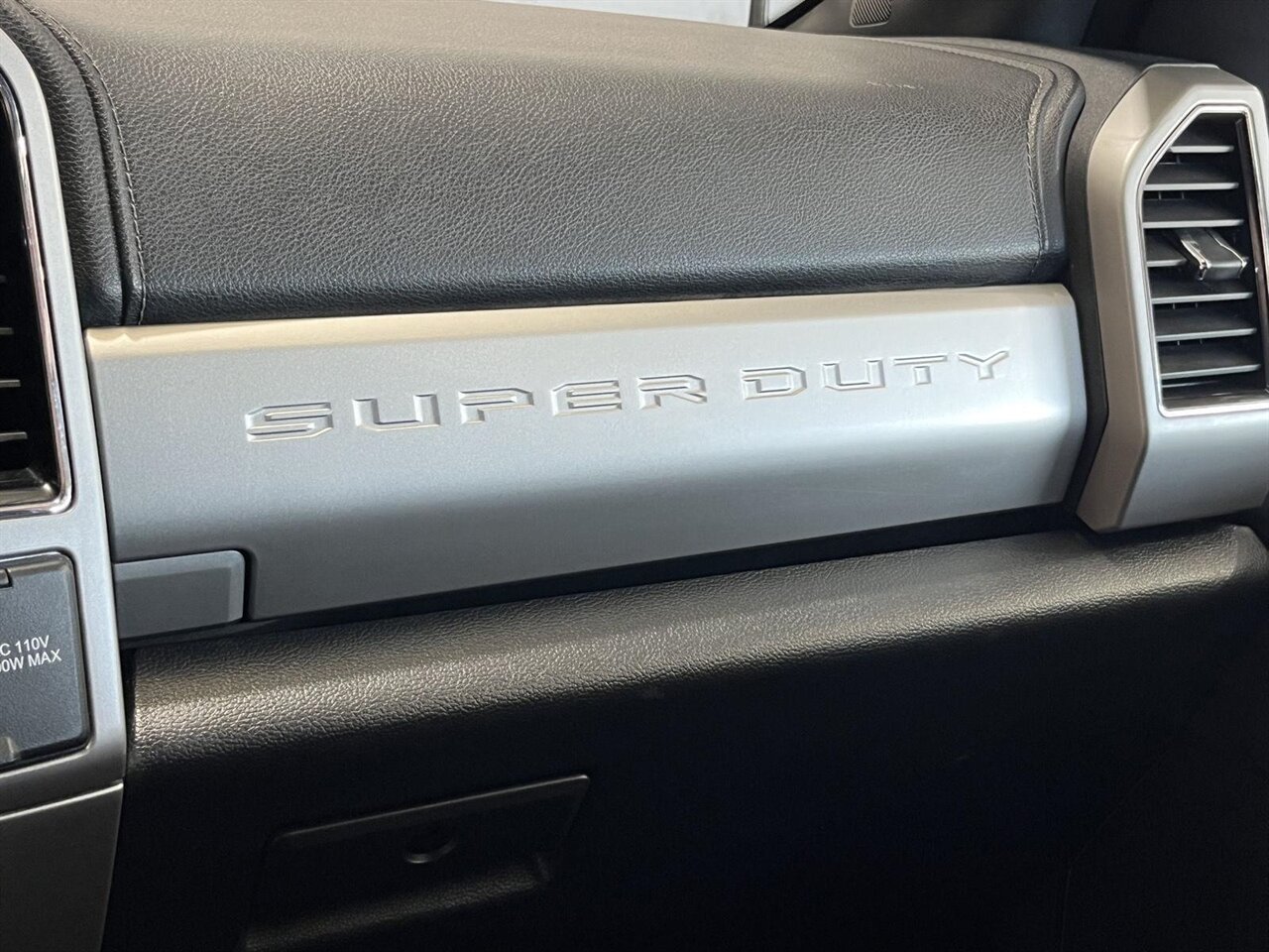 2022 Ford F-250 Super Duty Lariat   - Photo 24 - Victorville, CA 92392