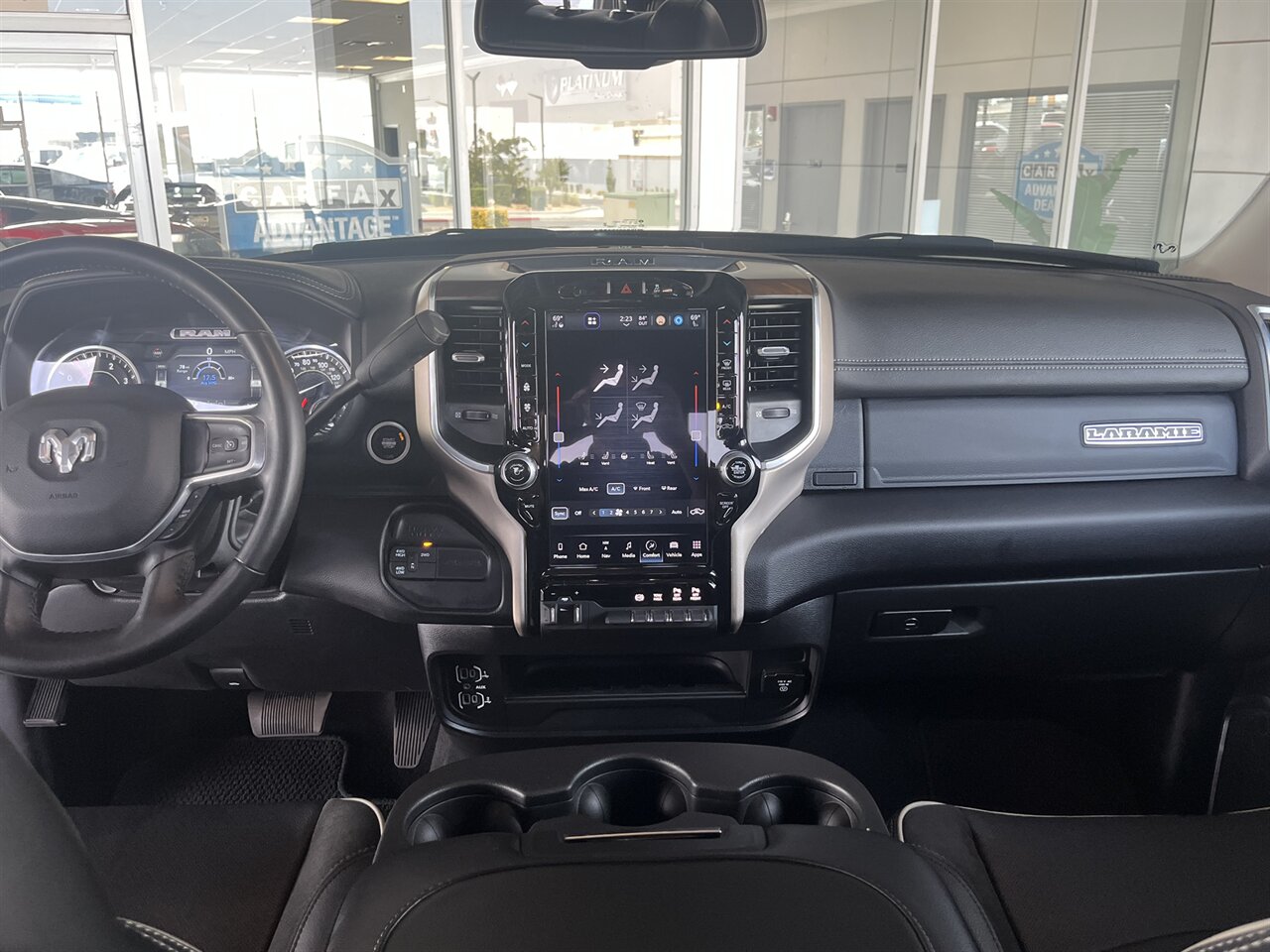 2024 RAM 2500 Laramie   - Photo 19 - Victorville, CA 92392